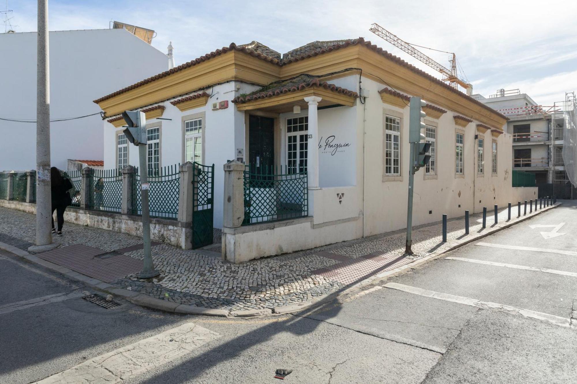 Le Penguin Hostel Faro Exterior foto