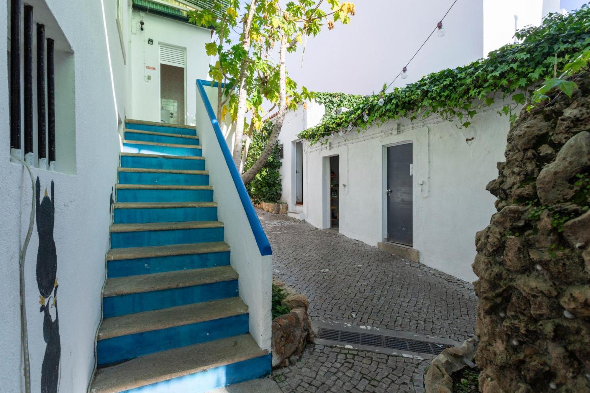 Le Penguin Hostel Faro Exterior foto